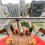Lumina Cozy Platinum Tower 公寓 华沙