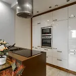 Lumina Cozy Platinum Tower Apartmán Varšava