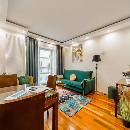 Lumina I 2-Rooms Apartment With Balcony I Parking I Platinum Tower Апартаменты *