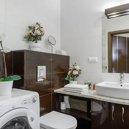 Lumina I 2-rooms With Balcony I Parking I Platinum Tower *